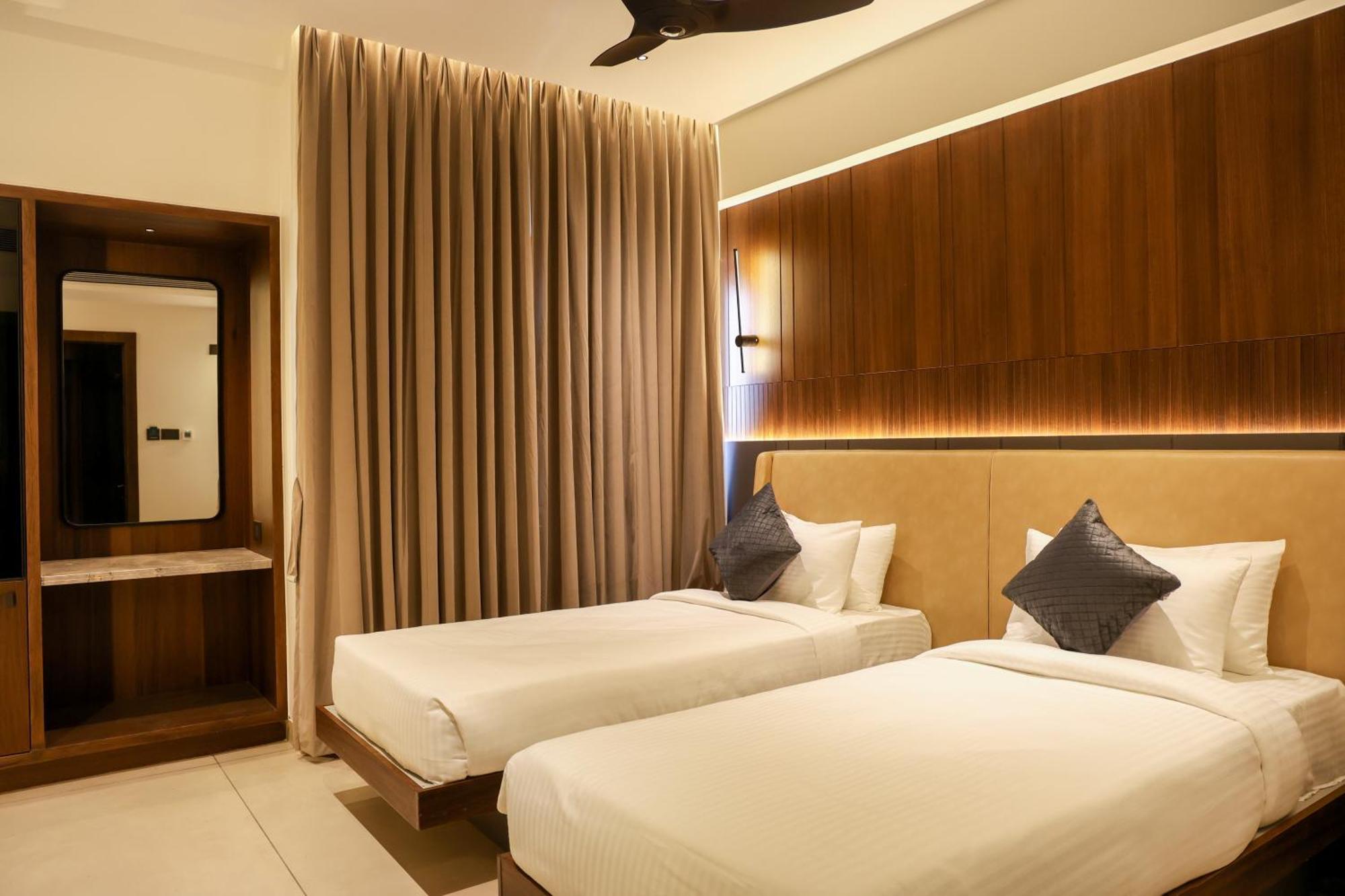 Raga - A Boutique Hotel Belgaum Exterior foto